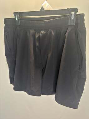 lululemon Stretch Satin Nylon Super-High-Rise Short 5" Black Size Large